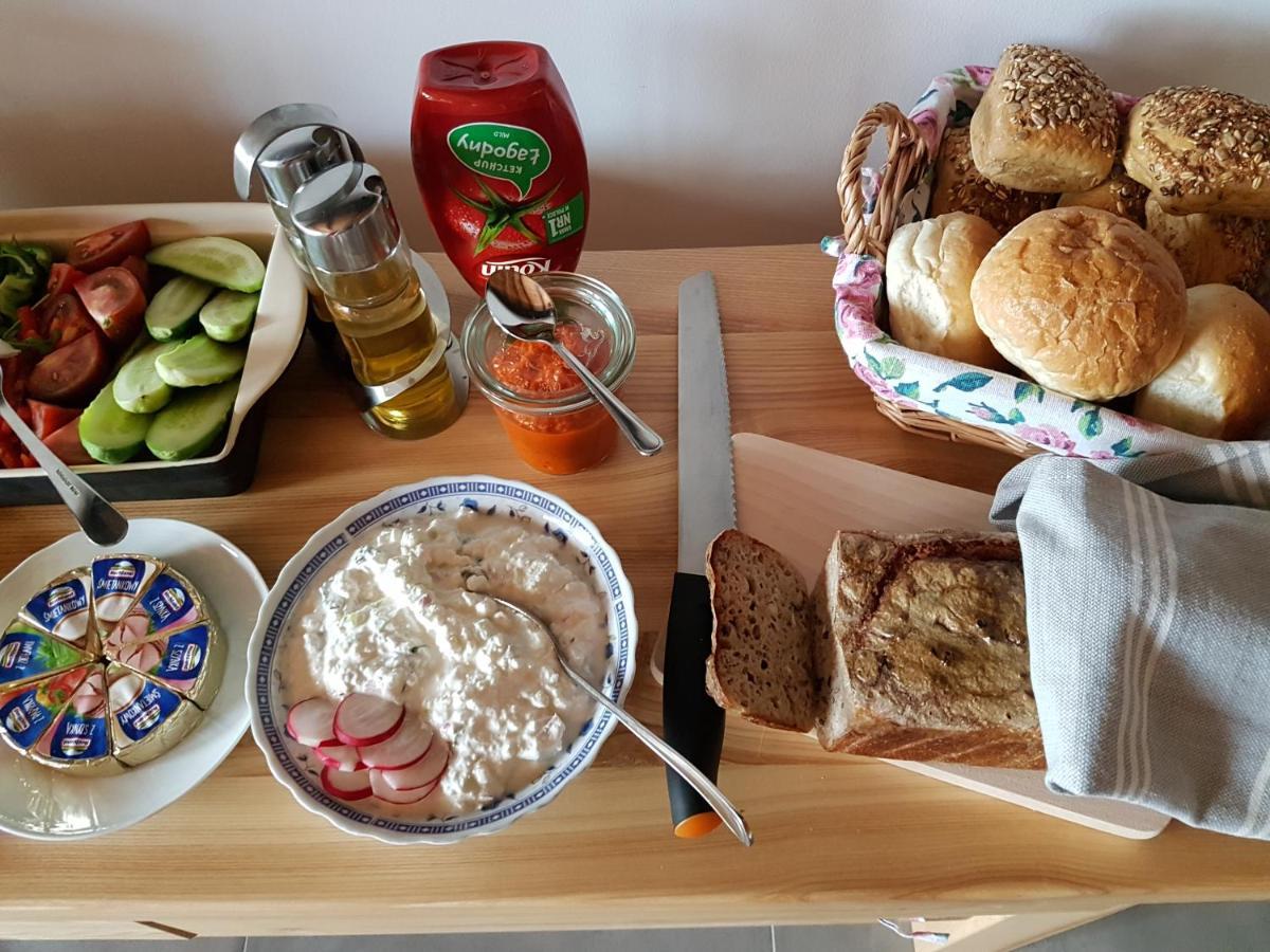 Wypoczynek Pod Lipami Bed and Breakfast Ruciane-Nida Exteriör bild