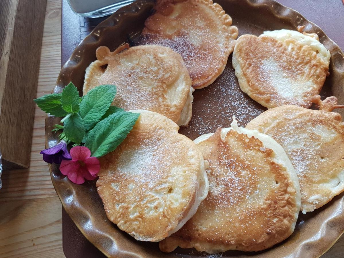 Wypoczynek Pod Lipami Bed and Breakfast Ruciane-Nida Exteriör bild