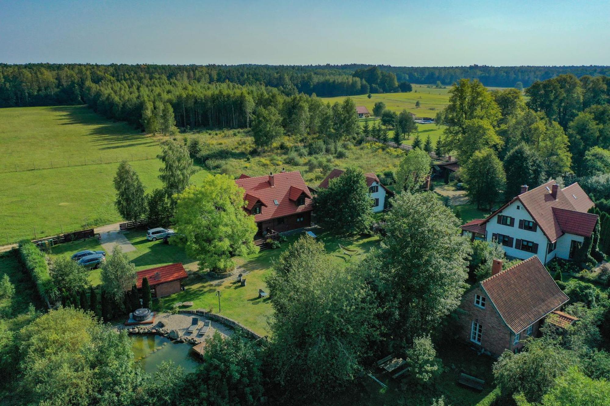 Wypoczynek Pod Lipami Bed and Breakfast Ruciane-Nida Exteriör bild