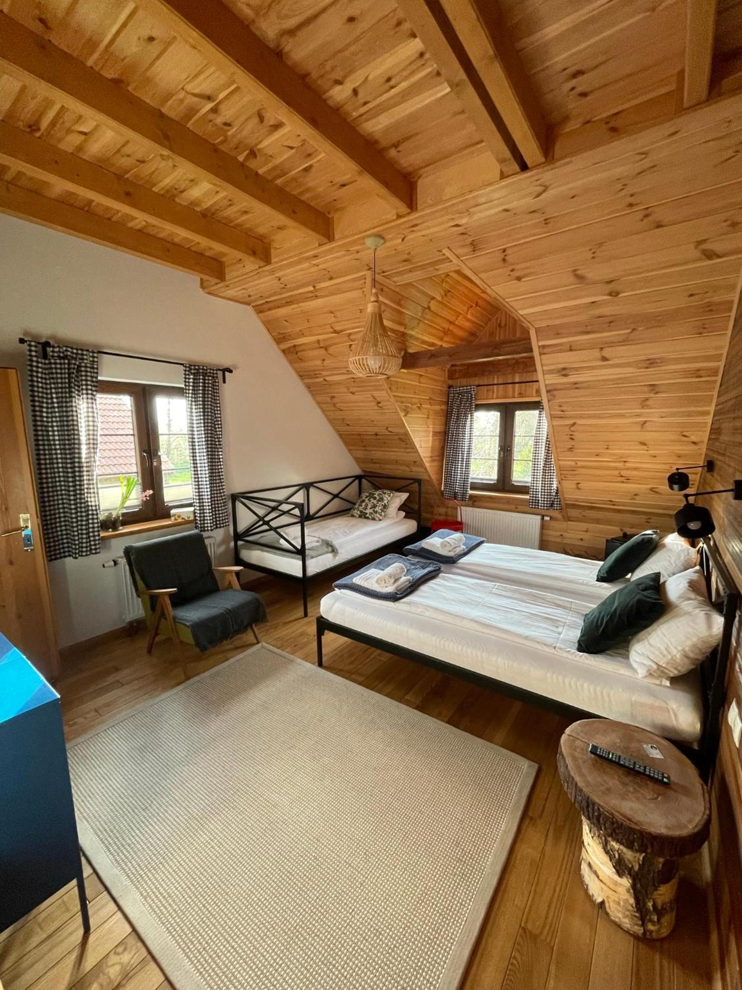 Wypoczynek Pod Lipami Bed and Breakfast Ruciane-Nida Exteriör bild