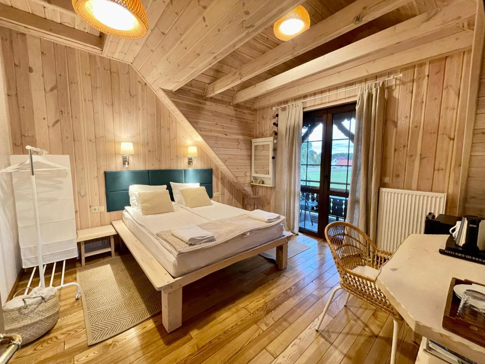 Wypoczynek Pod Lipami Bed and Breakfast Ruciane-Nida Exteriör bild